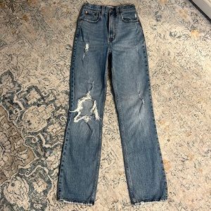 Abercrombie The 90’s Straight Ultra High Rise